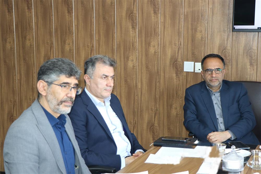 جلسه بحث و گفتگو در مورد نحوه معرفی صندوق های حمایت در قرارگاه امنیت غذایی